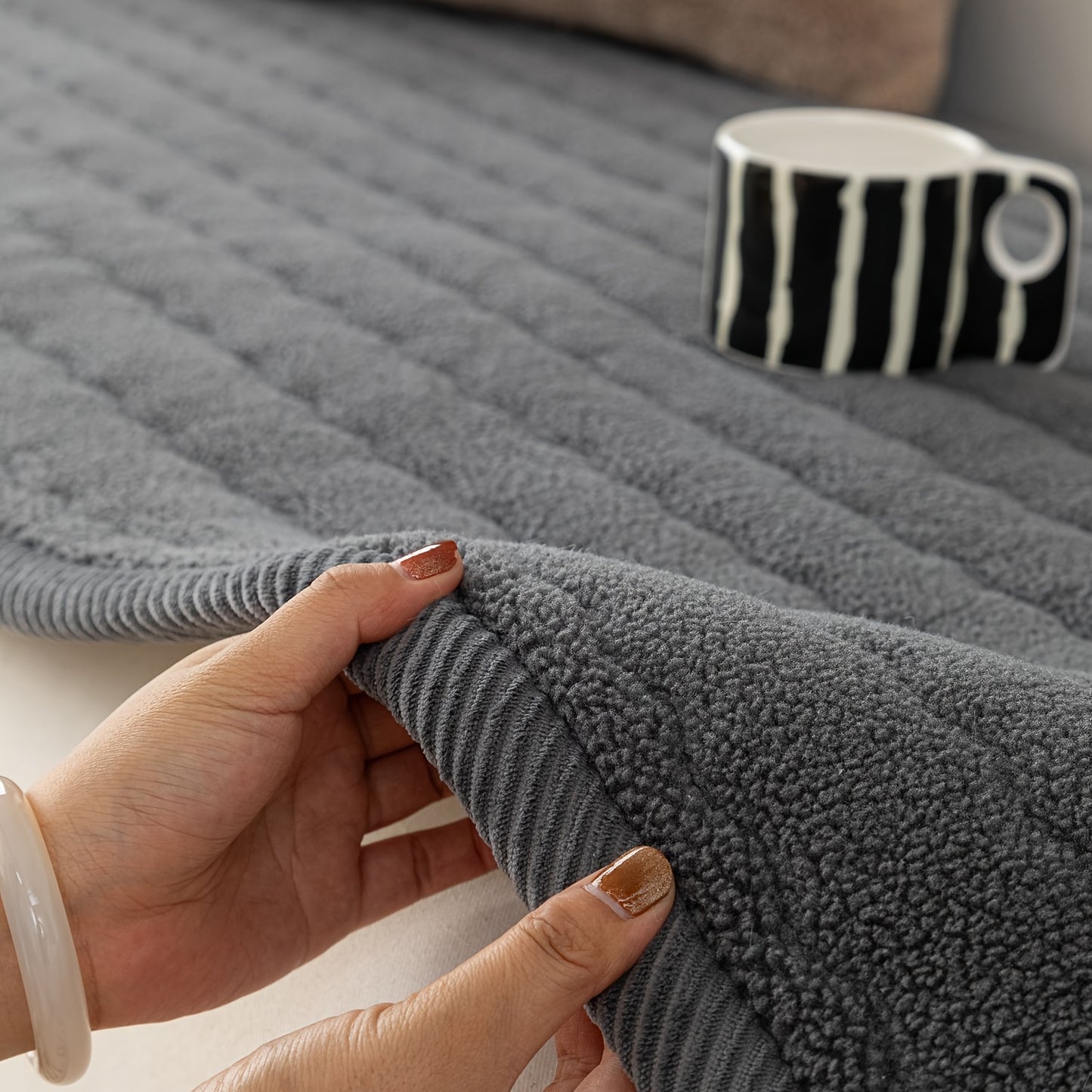 Bohemian Chic Plush Sofa Cover – Pet-Friendly, Non-Slip, Machine Washable Couch Protector