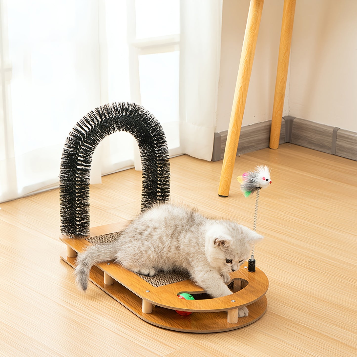 Planche à gratter multifonctionnelle 4 en 1 pour chat – Tapis à gratter en carton avec brosse à cheveux arquée et jouet en forme de balle pour chat