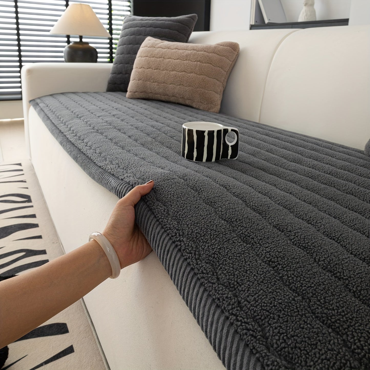 Bohemian Chic Plush Sofa Cover – Pet-Friendly, Non-Slip, Machine Washable Couch Protector